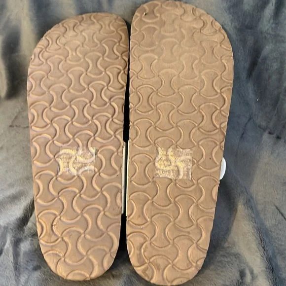 MADDEN GIRL SZ 8 1/2 nib white sandals - Picture 4 of 5